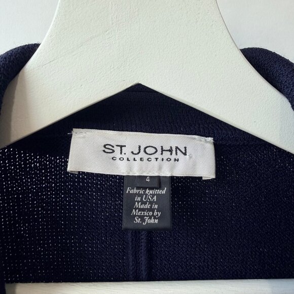 St. John Navy Blue Knit Blazer Jacket Women’s Size 4 D47 - Picture 3 of 7